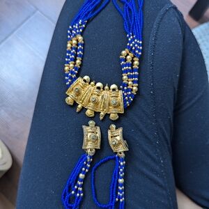 Elegant Blue and Gold Beaded Necklace Set